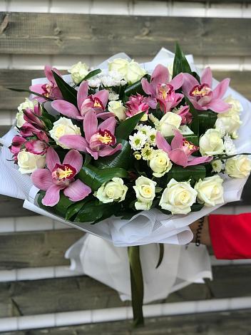 Букет цветов из: Розы и Хризантемы в Верхние Татышлы