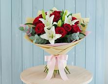 Букет цветов из:  Лилии и Розы в Верхние Татышлы