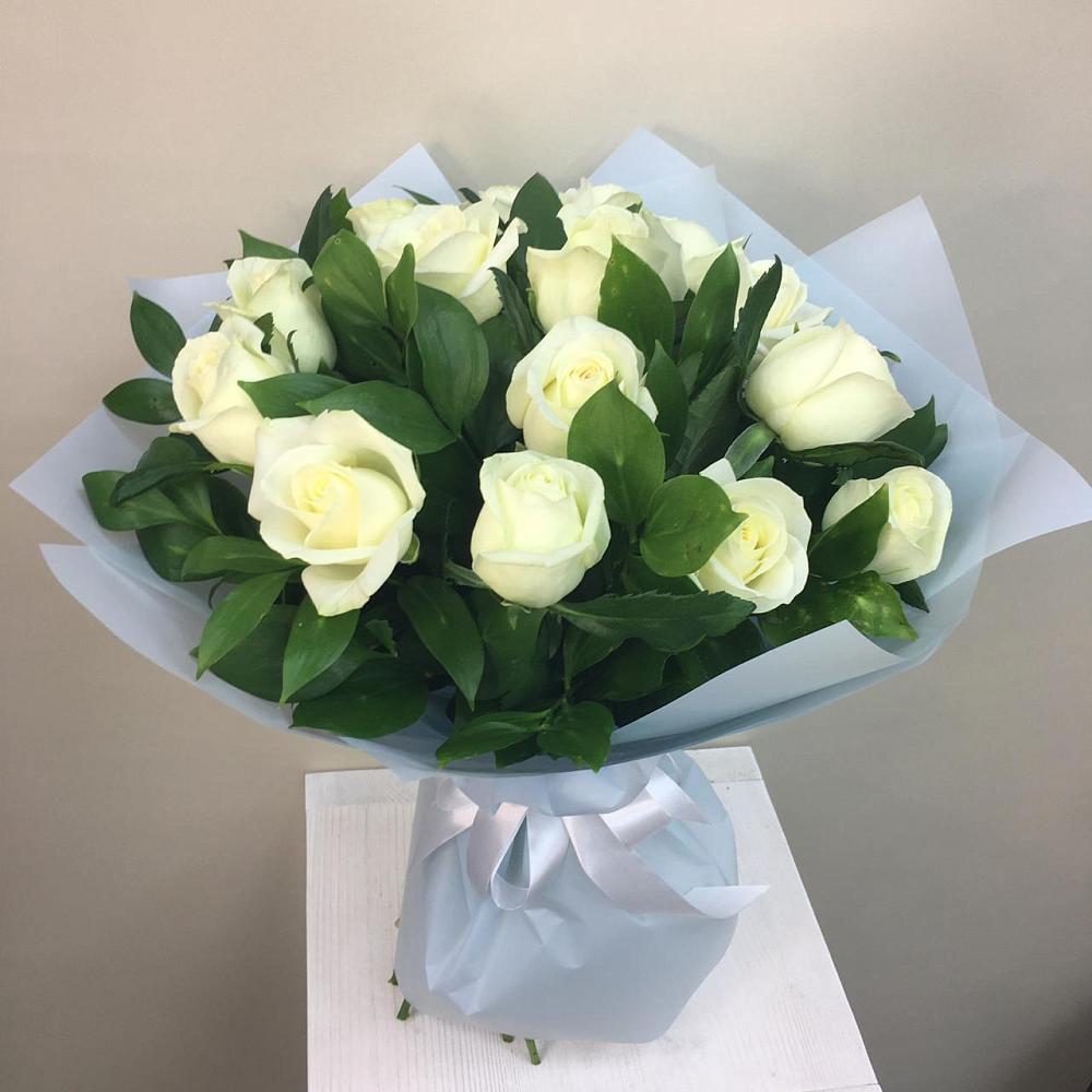 Букет 15 Белых роз Проуд в Верхние Татышлы