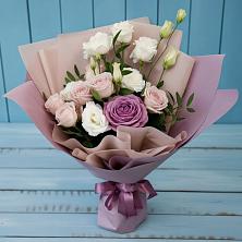 Букет цветов из:  Розы и Лизиантусы в Верхние Татышлы