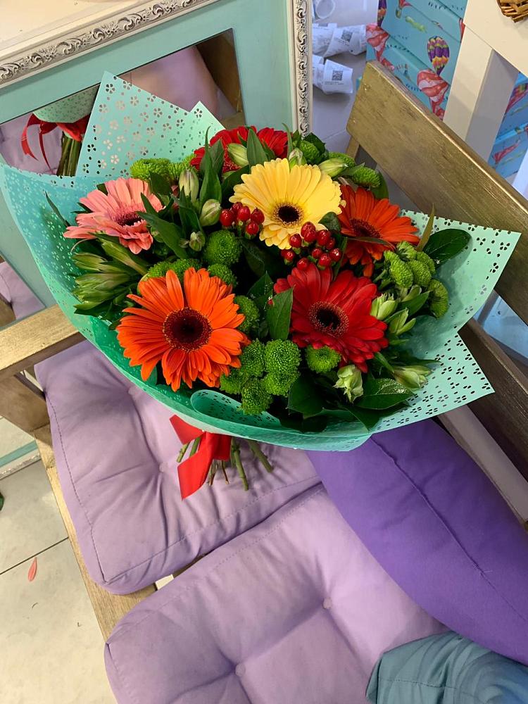 Букет цветов из: Герберы, Хризантемы и Альстромерии в Верхние Татышлы