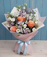 Букет цветов из:  Лизиантусы, Розы, Альстромерии и Гипсофила в Верхние Татышлы