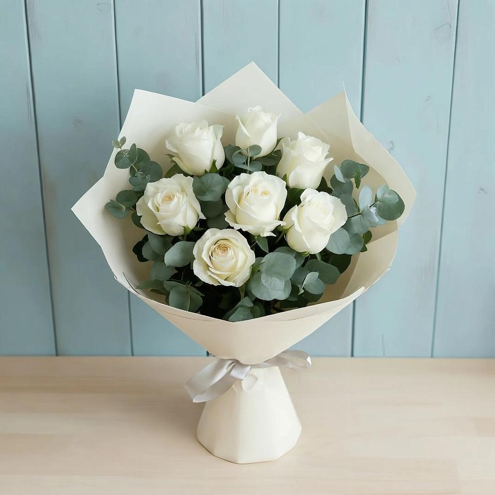 Букет Белые розы в Эвкалипте в Верхние Татышлы
