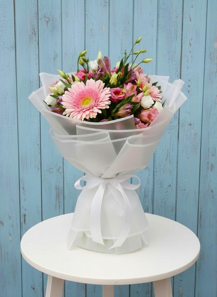 Букет цветов из: Герберы, Альстромерии и Лизиантусы в Верхние Татышлы