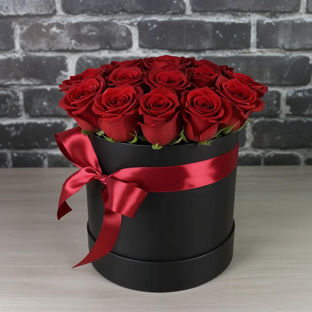 Цветочная композиция из Розы в шляпной коробке в Верхние Татышлы