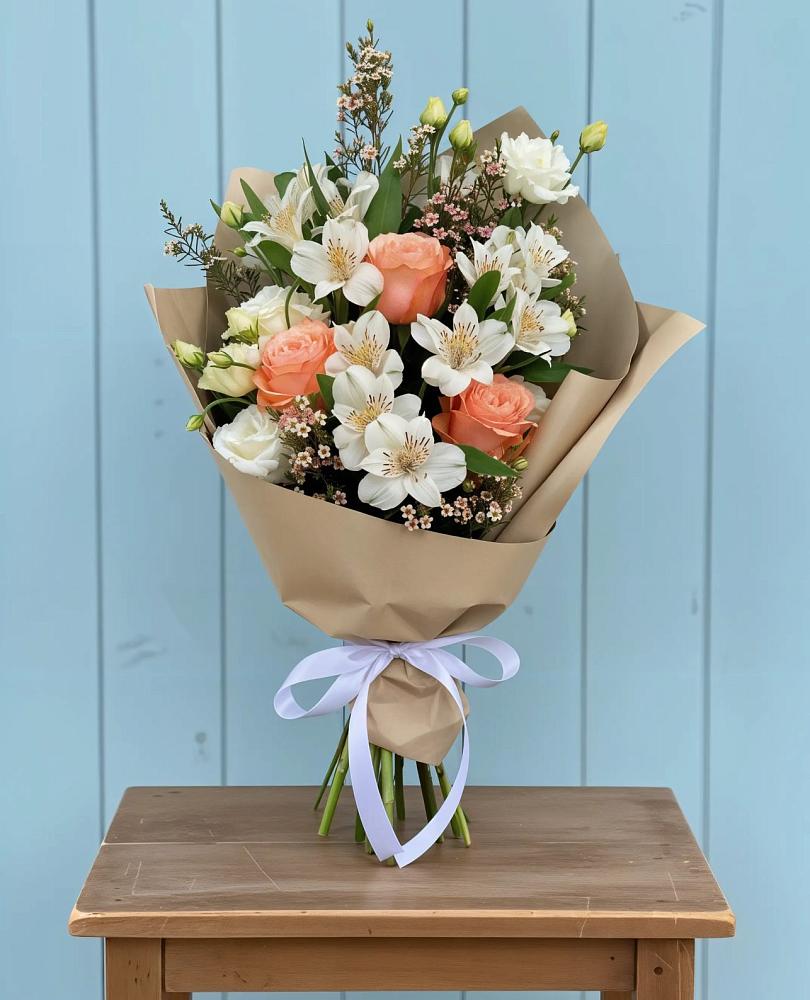 Букет цветов из: Альстромерии, Лизиантусы, Розы и Хризантемы в Верхние Татышлы